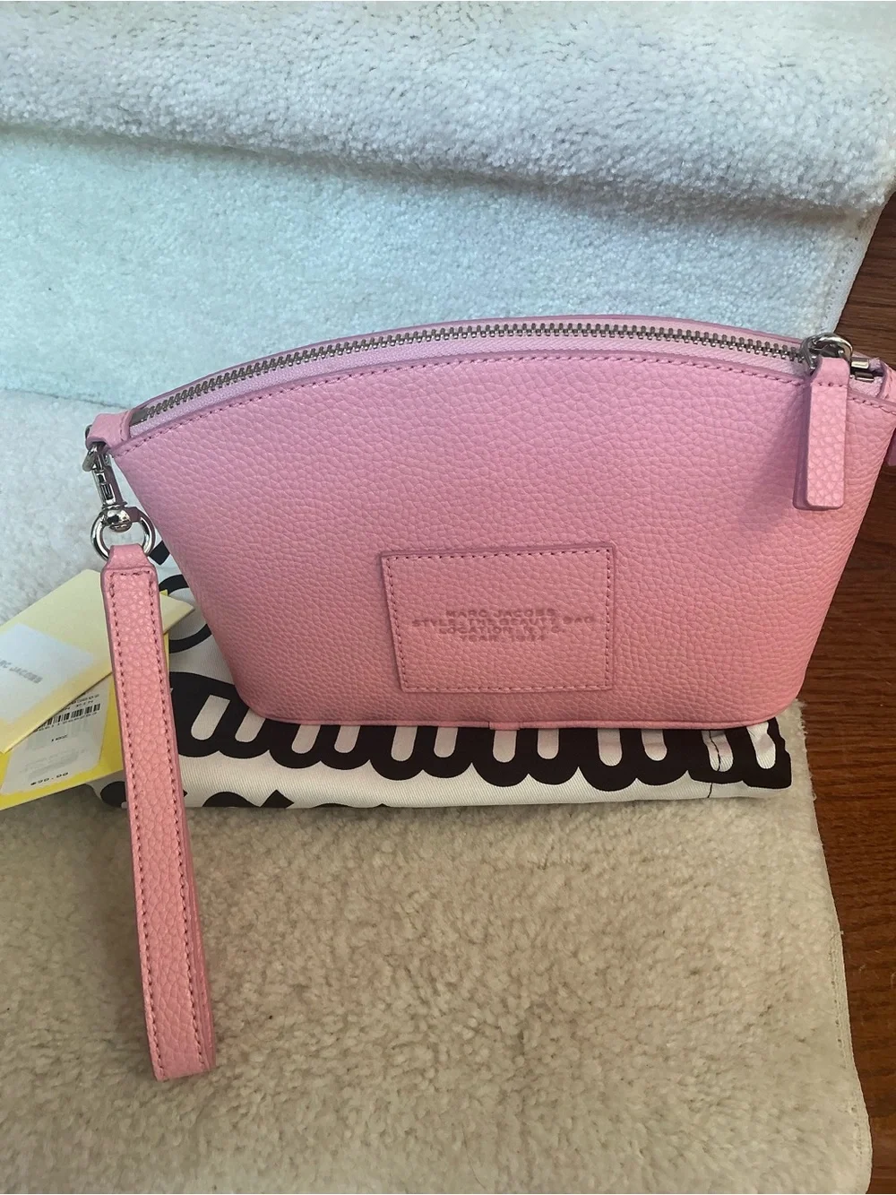 NEW WITH TAGS MARC JACOBS THE BEAUTY COSMETIC BAG CASE IN RIBBON PINK